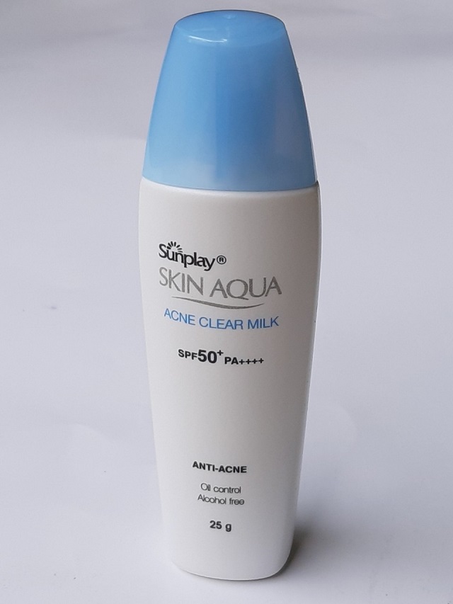 Kem chống nắng Sunplay Skin Aqua Acne Clear Milk